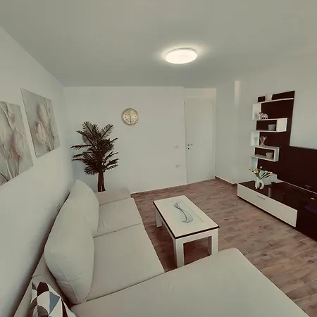 Seaside Escape * Durrës