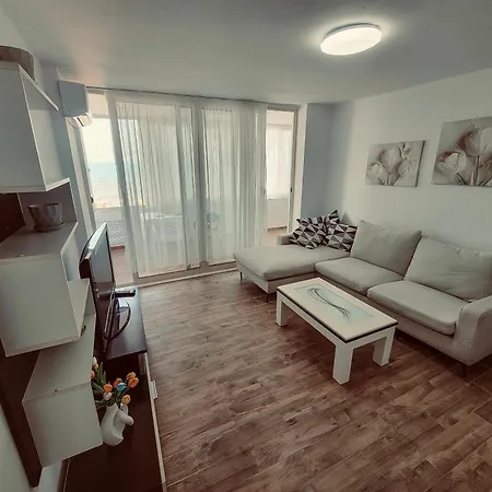 Apartment Seaside Escape Durrës