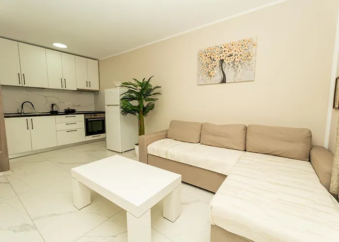 Apartment Seaside Escape Durrës